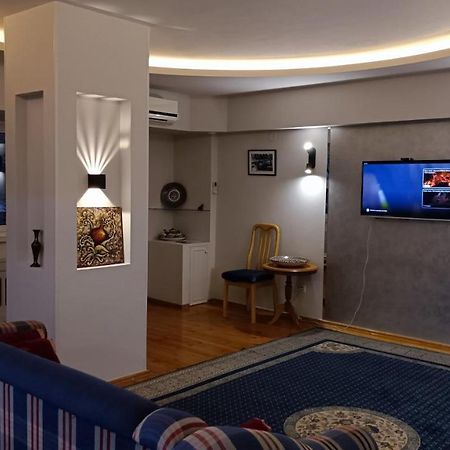 3-Bedroom Apartment on Ohunboboev Tasjkent Buitenkant foto