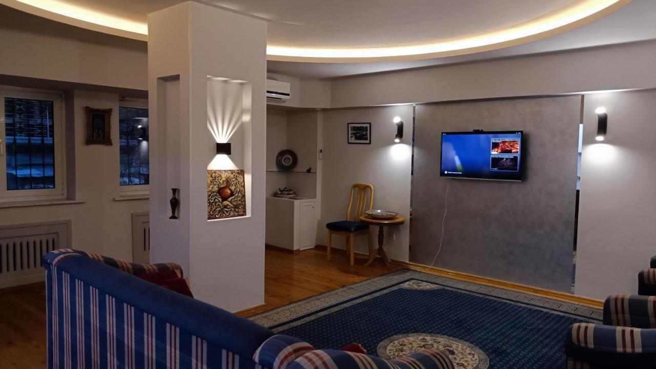 3-Bedroom Apartment on Ohunboboev Tasjkent Buitenkant foto