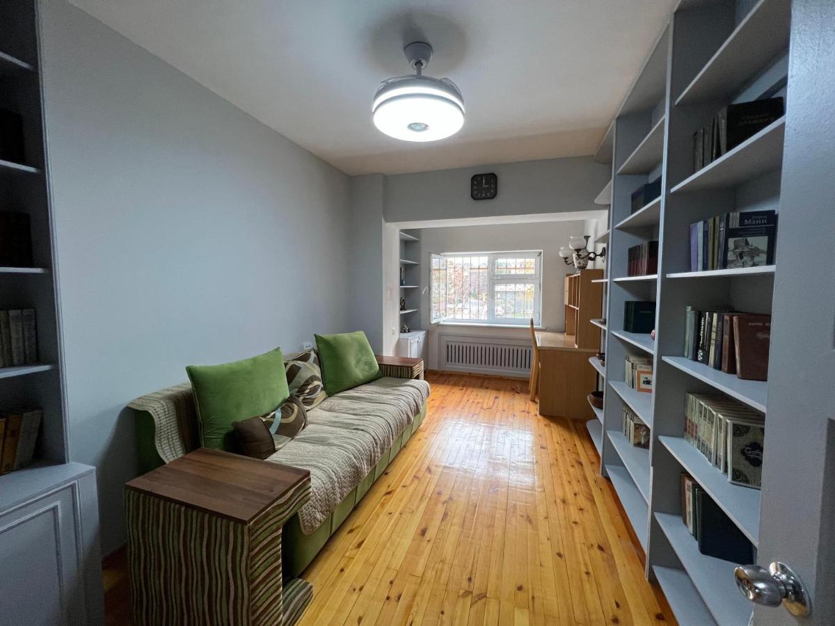 3-Bedroom Apartment on Ohunboboev Tasjkent Buitenkant foto
