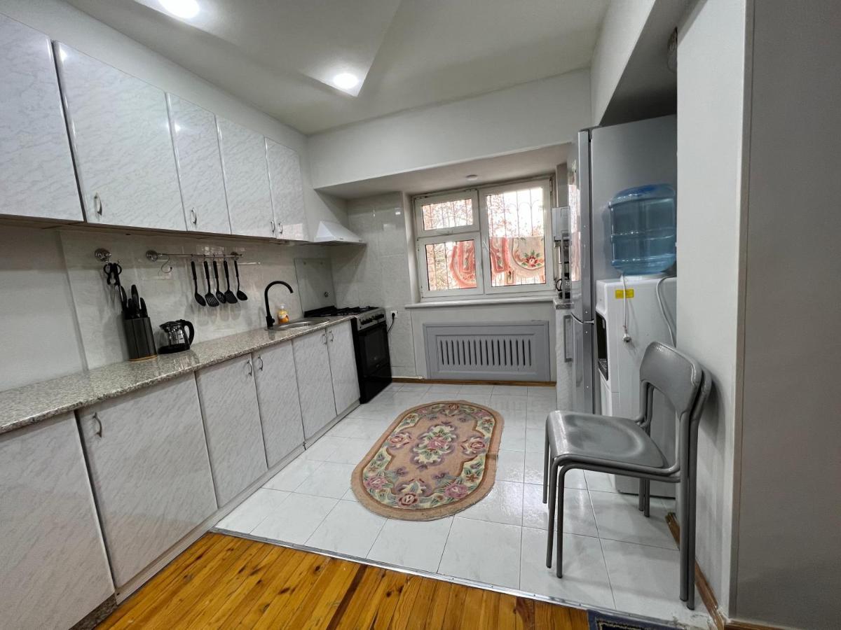 3-Bedroom Apartment on Ohunboboev Tasjkent Buitenkant foto