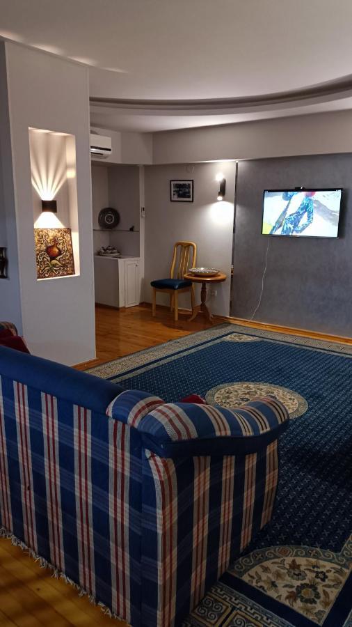 3-Bedroom Apartment on Ohunboboev Tasjkent Buitenkant foto
