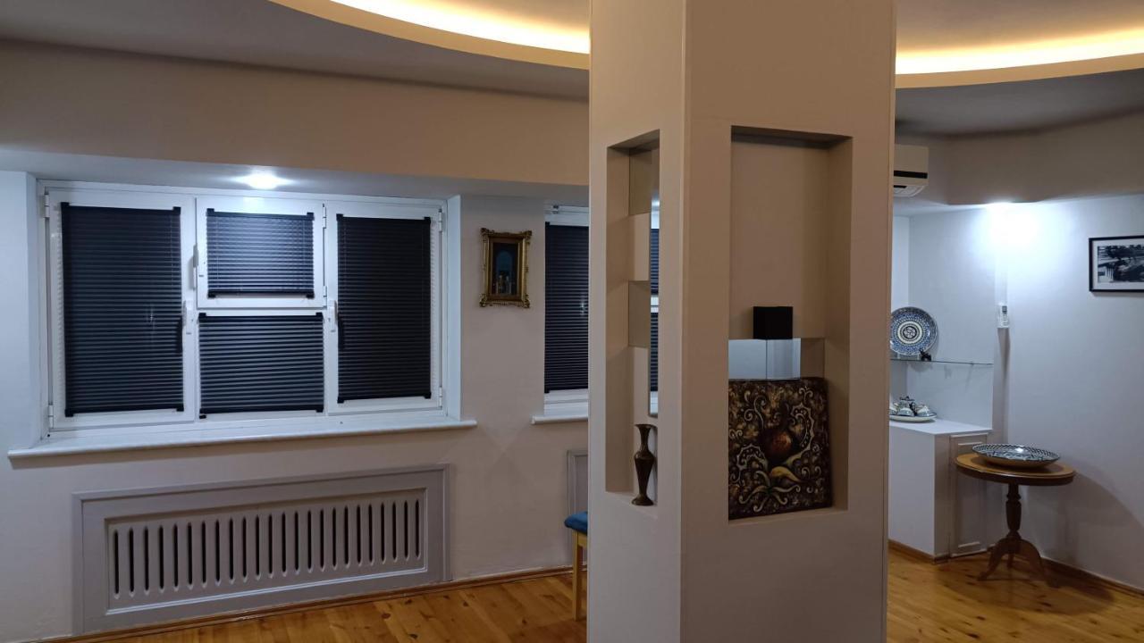 3-Bedroom Apartment on Ohunboboev Tasjkent Buitenkant foto